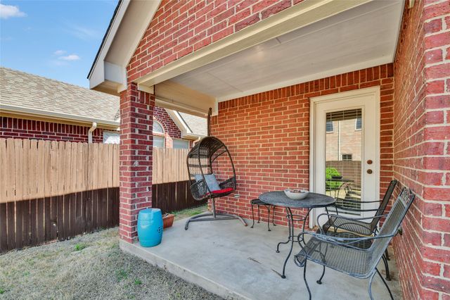 6216 Gillispie Drive, Fort Worth, TX 76132