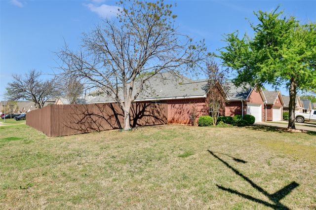 6216 Gillispie Drive, Fort Worth, TX 76132