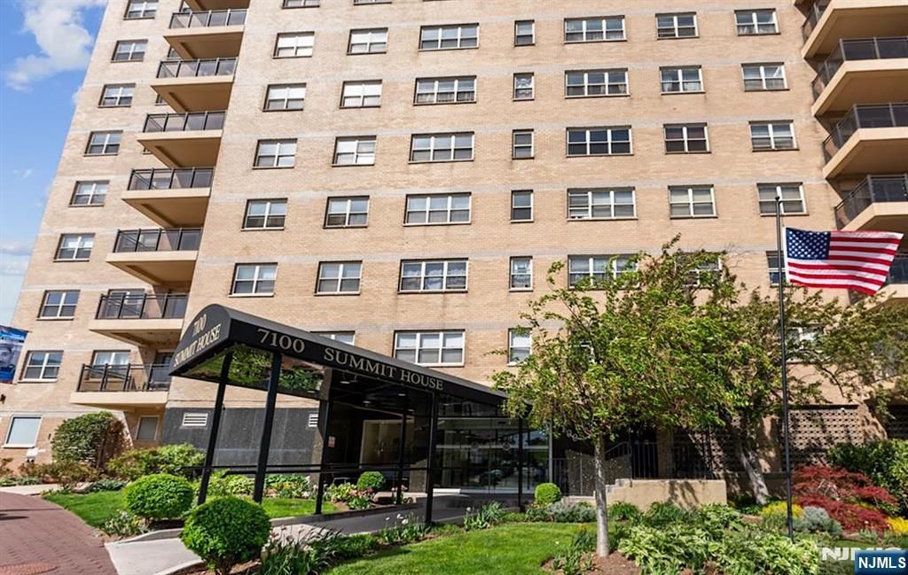 7100 Boulevard E 6K, Guttenberg, NJ 07093