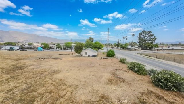 1011 W 7th St, San Jacinto, CA 92582