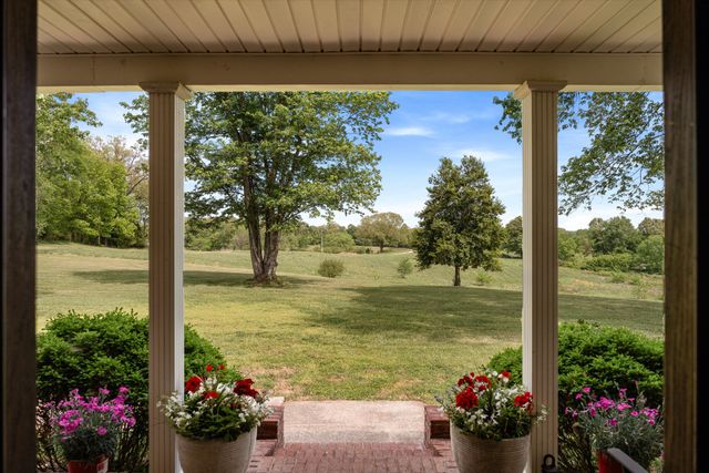 4870 Morrow Rd, Woodlawn, TN 37191