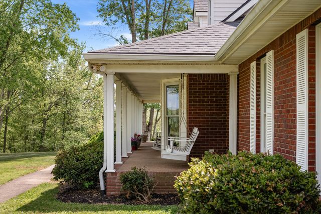 4870 Morrow Rd, Woodlawn, TN 37191