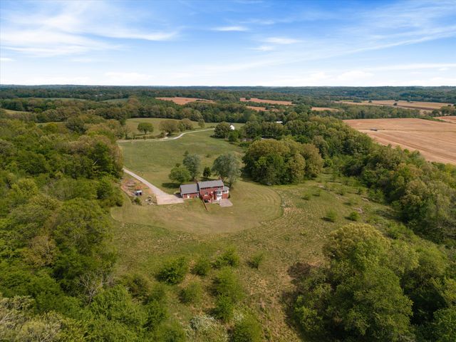 4870 Morrow Rd, Woodlawn, TN 37191