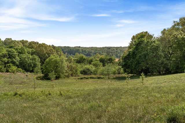4870 Morrow Rd, Woodlawn, TN 37191