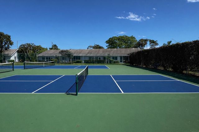 2840 Casa Way 201, Delray Beach, FL 33445