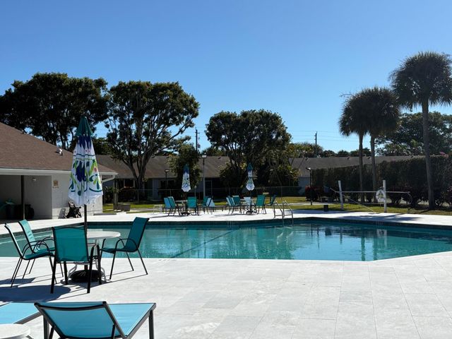 2840 Casa Way 201, Delray Beach, FL 33445