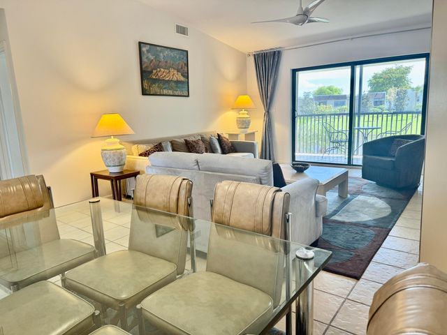 2840 Casa Way 201, Delray Beach, FL 33445