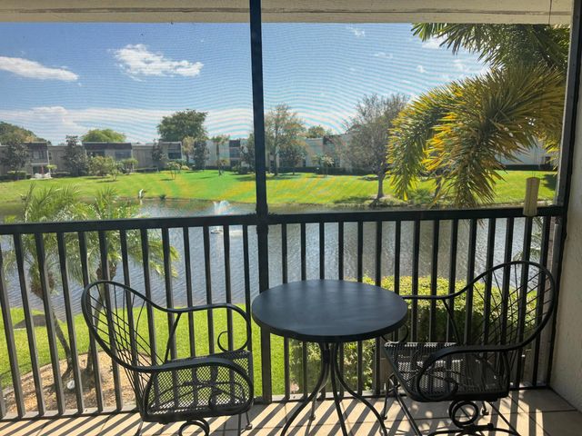 2840 Casa Way 201, Delray Beach, FL 33445