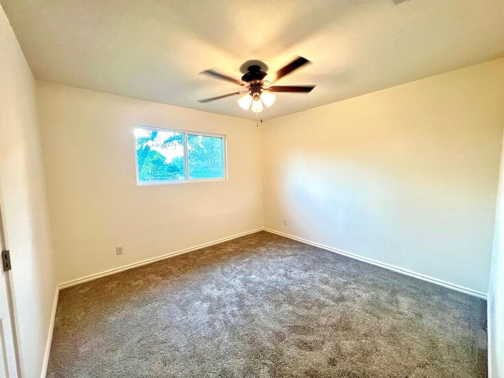 Image 12 of property listing at 1025 Woodruff Street, San Angelo, TX 76905