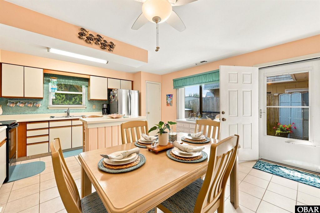 Image 11 of property listing at 607 Angler Way Unit 607, Kitty Hawk, NC 27949