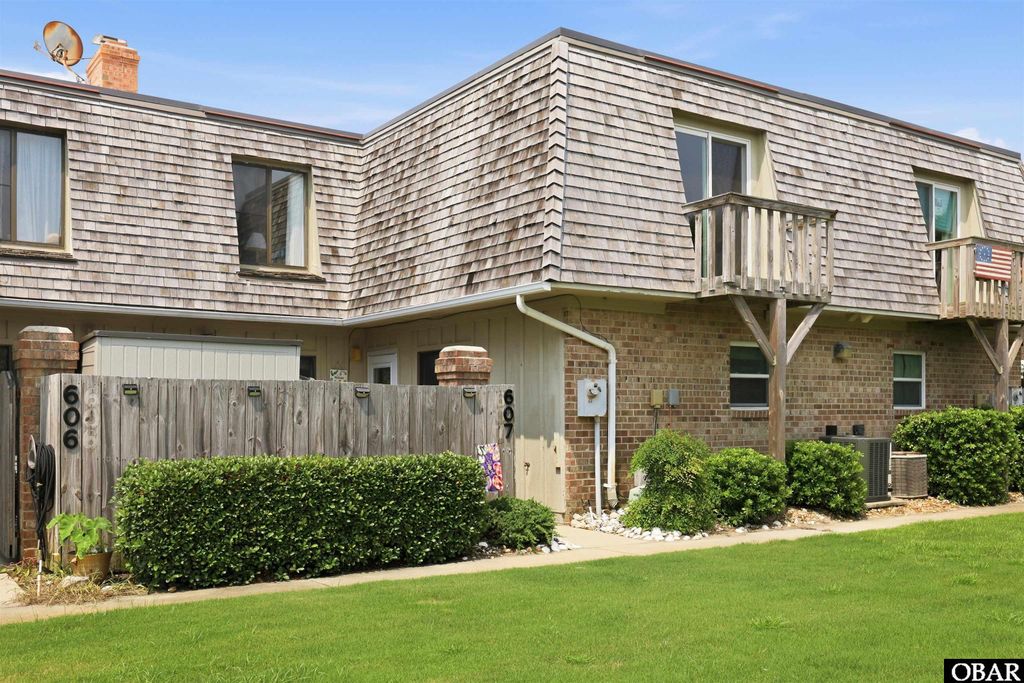 Image 38 of property listing at 607 Angler Way Unit 607, Kitty Hawk, NC 27949