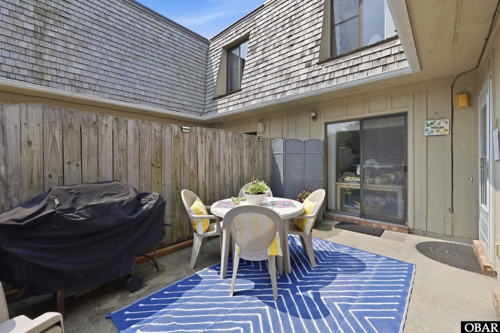 Image 7 of property listing at 607 Angler Way Unit 607, Kitty Hawk, NC 27949