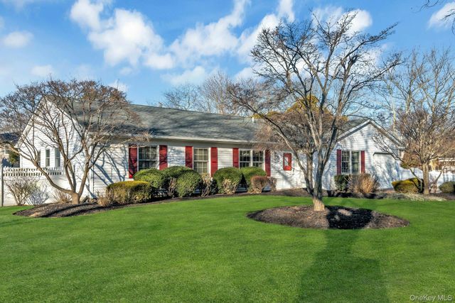 84 Strathmore Village Drive, South Setauket, NY 11720