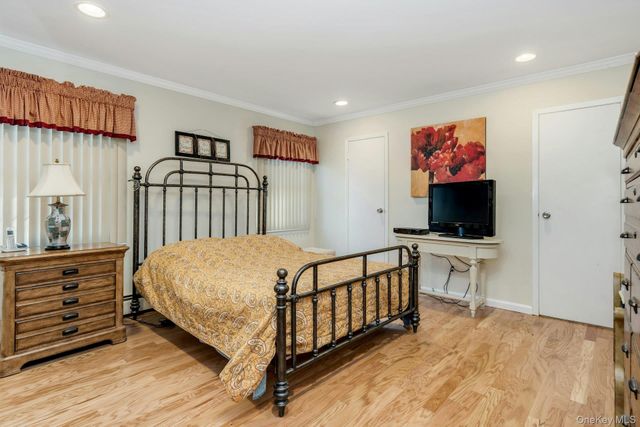 84 Strathmore Village Drive, South Setauket, NY 11720