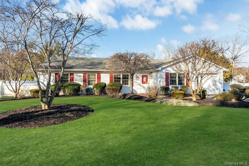 84 Strathmore Village Drive, South Setauket, NY 11720