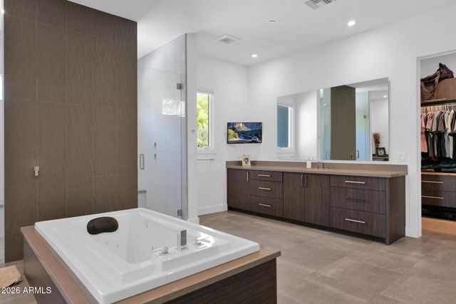 27330 N 69TH Street, Scottsdale, AZ 85266