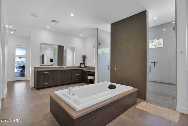 27330 N 69TH Street, Scottsdale, AZ 85266