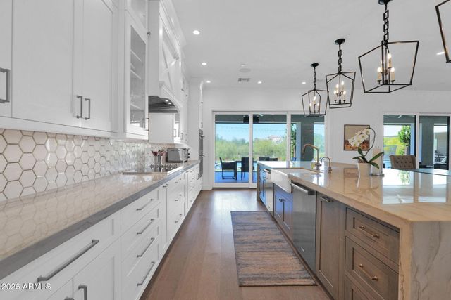 27330 N 69TH Street, Scottsdale, AZ 85266