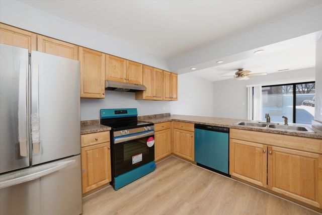 3207 184th Street 1A, Homewood, IL 60430