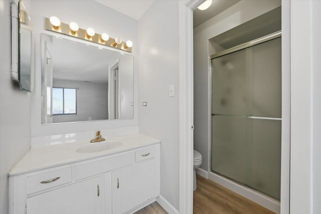 3207 184th Street 1A, Homewood, IL 60430