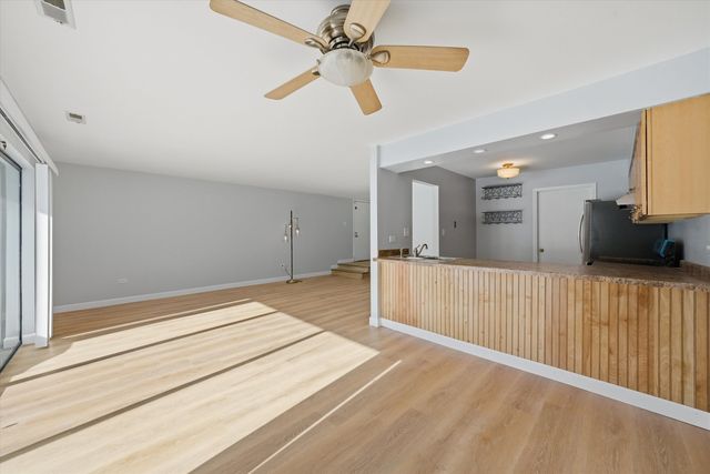 3207 184th Street 1A, Homewood, IL 60430