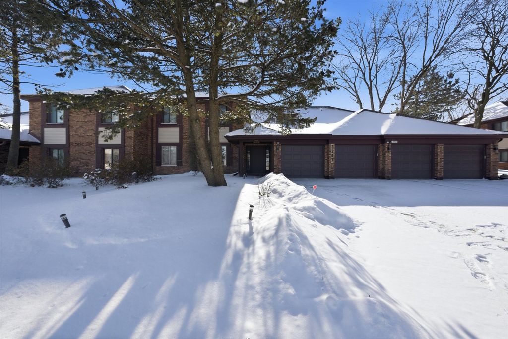 3207 184th Street 1A, Homewood, IL 60430