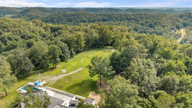 730 Valhalla Ln, Brentwood, TN 37027