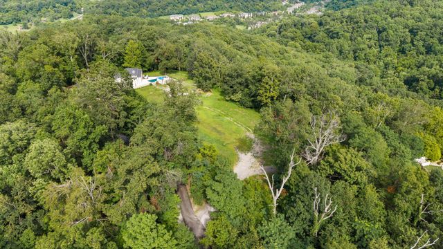 730 Valhalla Ln, Brentwood, TN 37027