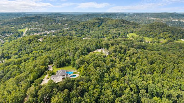730 Valhalla Ln, Brentwood, TN 37027