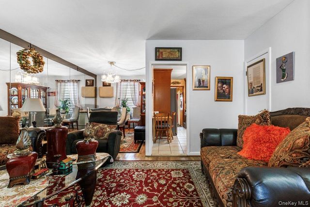 285 First Street, Yonkers, NY 10704