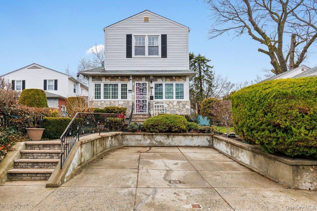 285 First Street, Yonkers, NY 10704