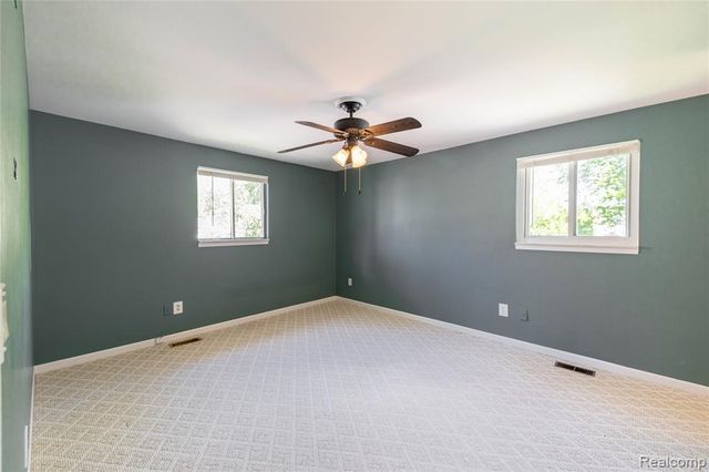 569 Hendrickson Boulevard, Clawson, MI 48017