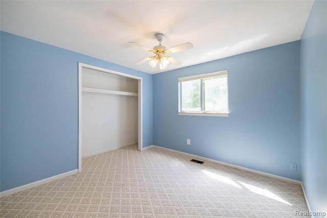 569 Hendrickson Boulevard, Clawson, MI 48017