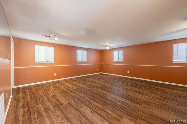 569 Hendrickson Boulevard, Clawson, MI 48017