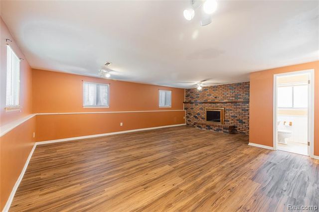 569 Hendrickson Boulevard, Clawson, MI 48017