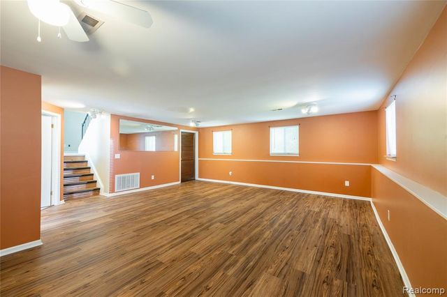 569 Hendrickson Boulevard, Clawson, MI 48017