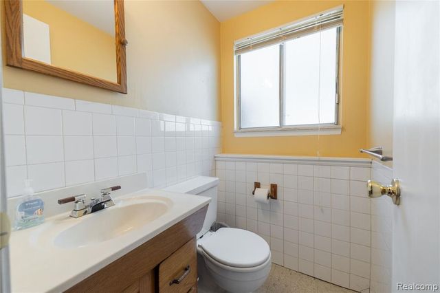 569 Hendrickson Boulevard, Clawson, MI 48017