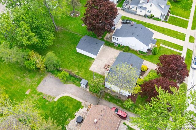 569 Hendrickson Boulevard, Clawson, MI 48017