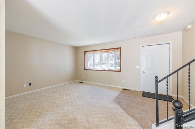 569 Hendrickson Boulevard, Clawson, MI 48017