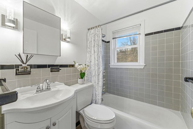 20 Charles Road 20, Winchester, MA 01890