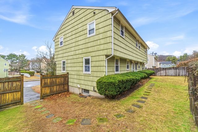 20 Charles Road 20, Winchester, MA 01890