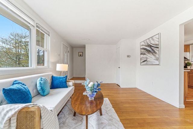 20 Charles Road 20, Winchester, MA 01890