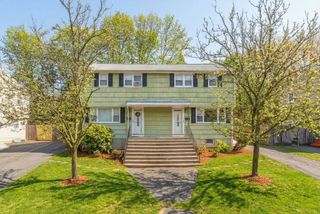 20 Charles Road 20, Winchester, MA 01890