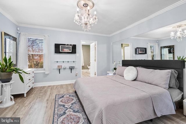 1315 W WASHINGTON ST W, Harpers Ferry, WV 25425