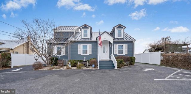 1315 W WASHINGTON ST W, Harpers Ferry, WV 25425