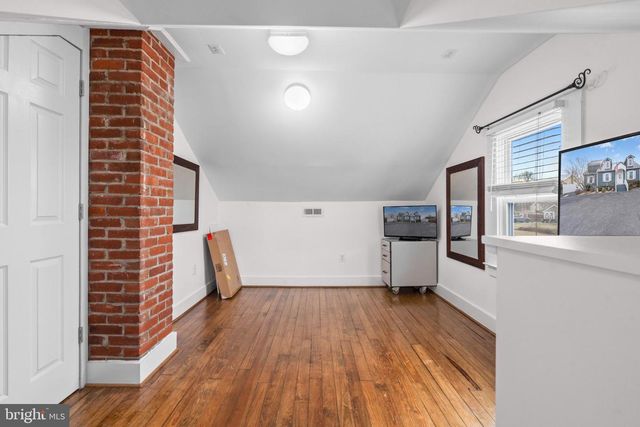 1315 W WASHINGTON ST W, Harpers Ferry, WV 25425