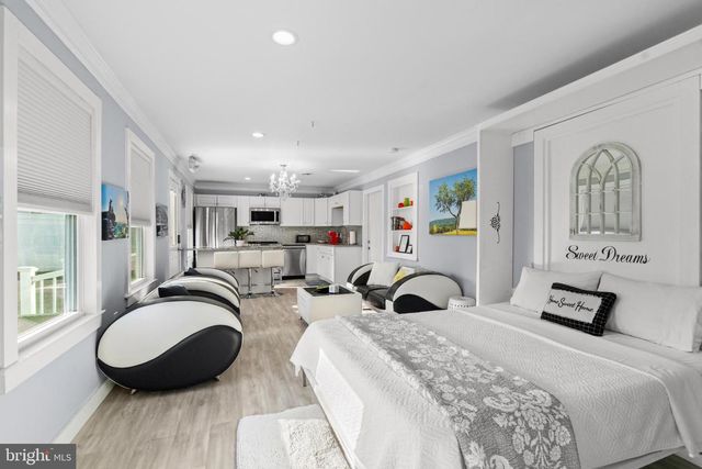 1315 W WASHINGTON ST W, Harpers Ferry, WV 25425