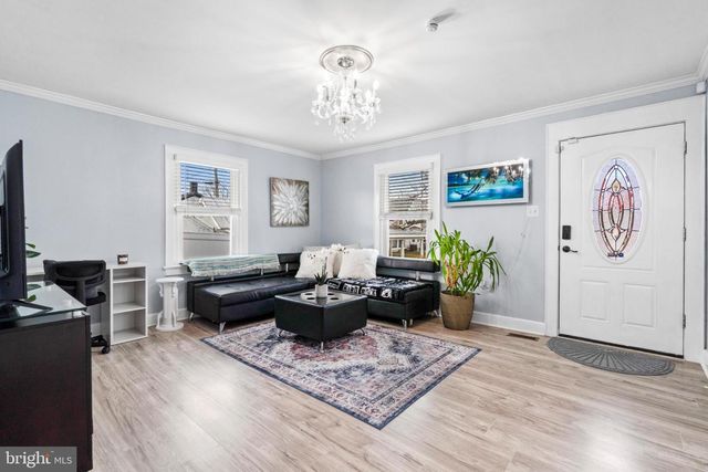 1315 W WASHINGTON ST W, Harpers Ferry, WV 25425