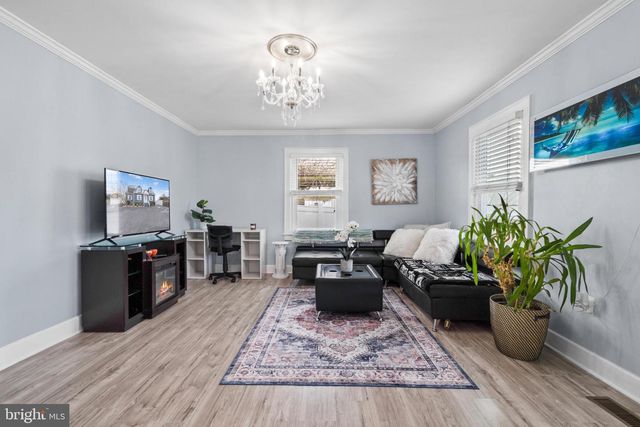 1315 W WASHINGTON ST W, Harpers Ferry, WV 25425