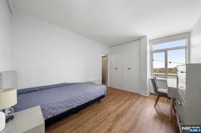 2 Horizon Road PH 2, Fort Lee, NJ 07024